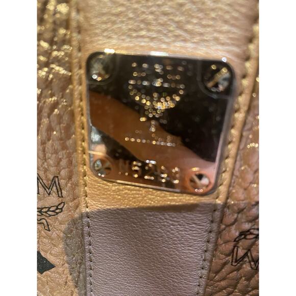 MCM Designer Womens Purse And Hand Bag Set - Picture 7 of 9